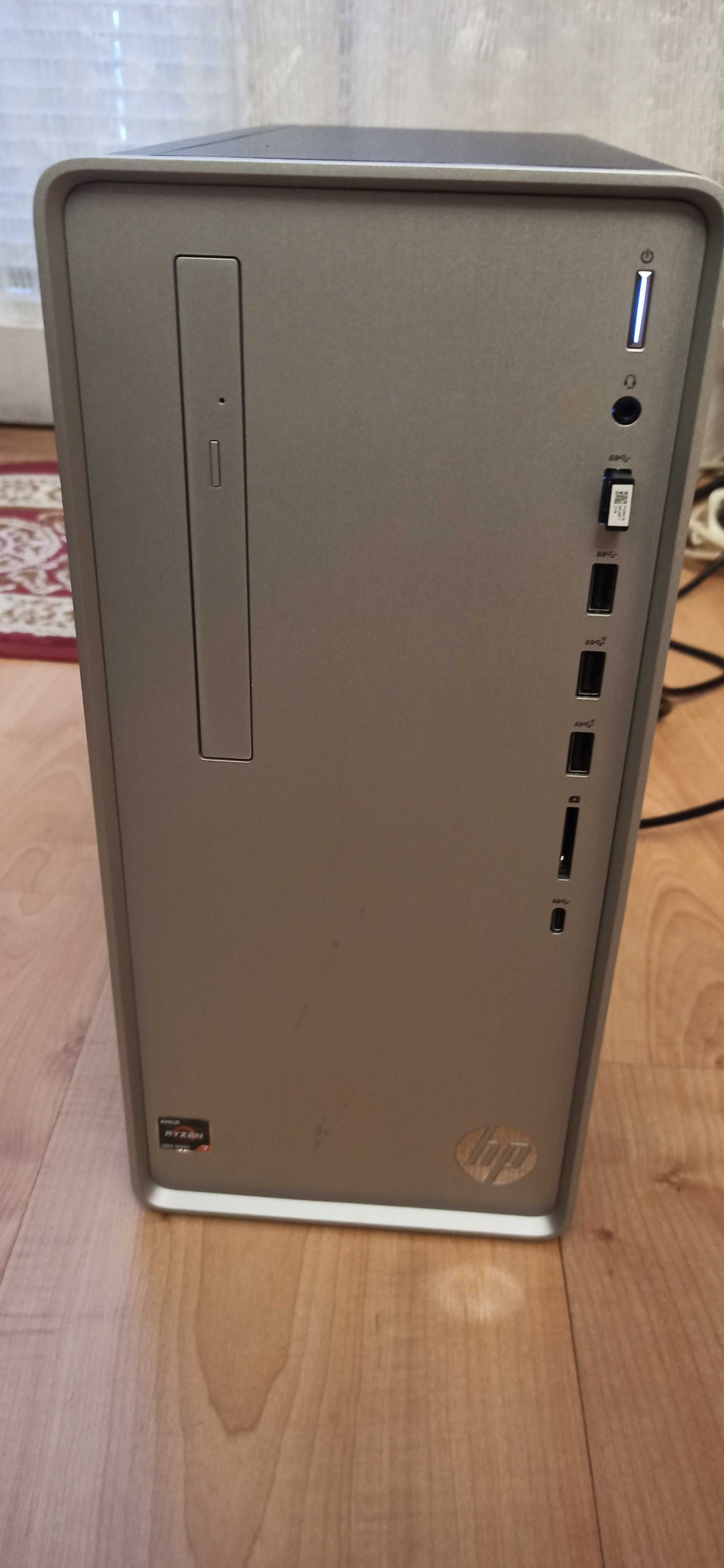 Продавам компютьр HP Pavilion Desktop TP01