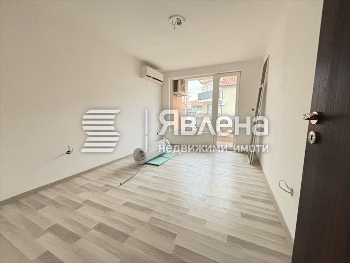 Продава се Тристаен апартамент в Несебър - 94 кв.м за 1054 €/кв.м - Снимка #2