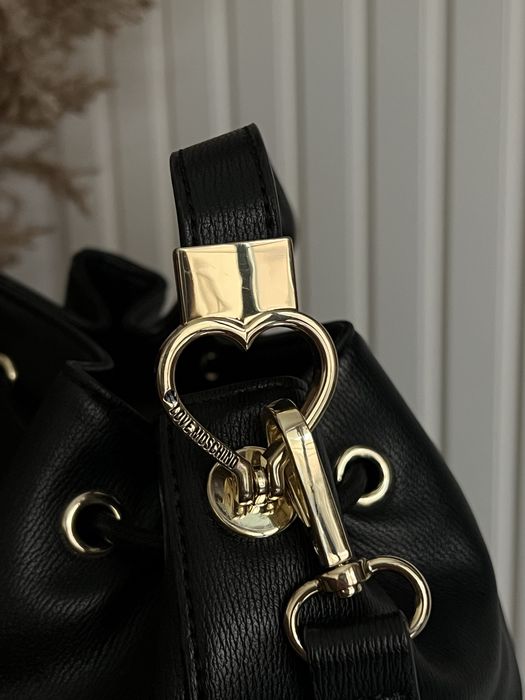 Дамска чанта тип торба на Moschino