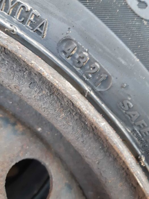 Vand anvelope Dacia Logan 185/65/R15 profil vara.