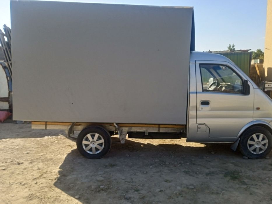 DongFeng yuk mashina