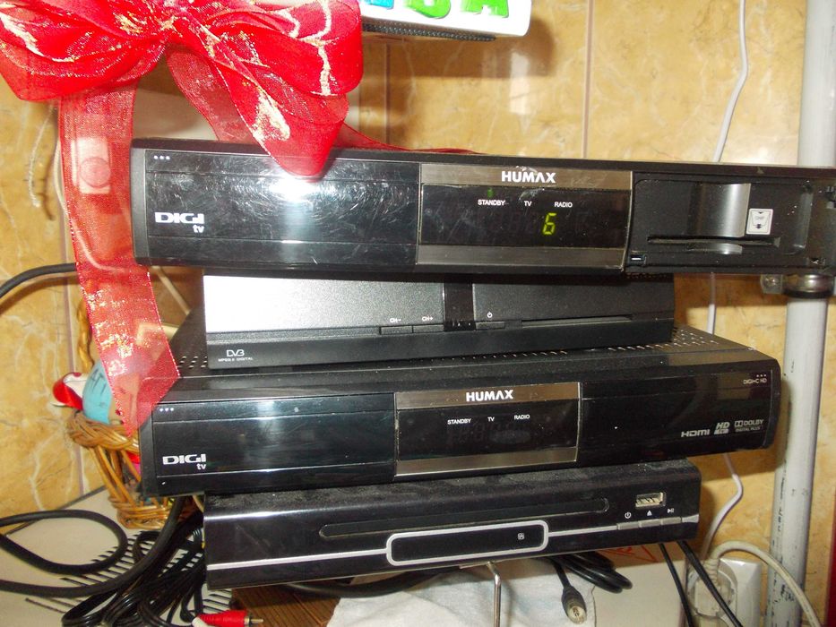 Combina SONY si ,decodoare cablu DIGI simple sau HD