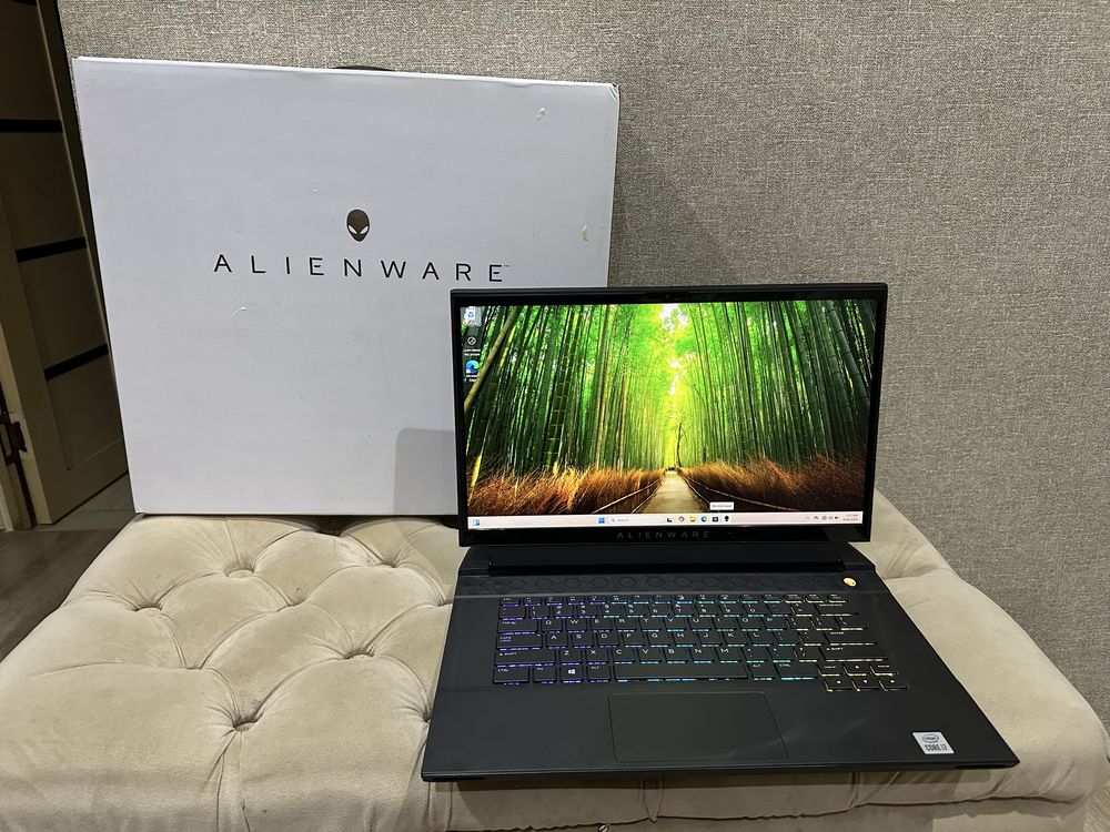 * Dell ALIENWARE M15 мощный игровой ноутбук из США почти новый
