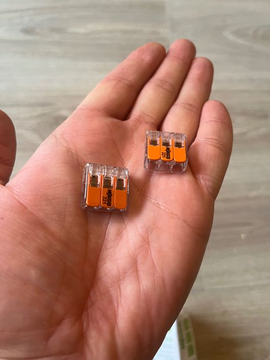 Кабелни връзки..