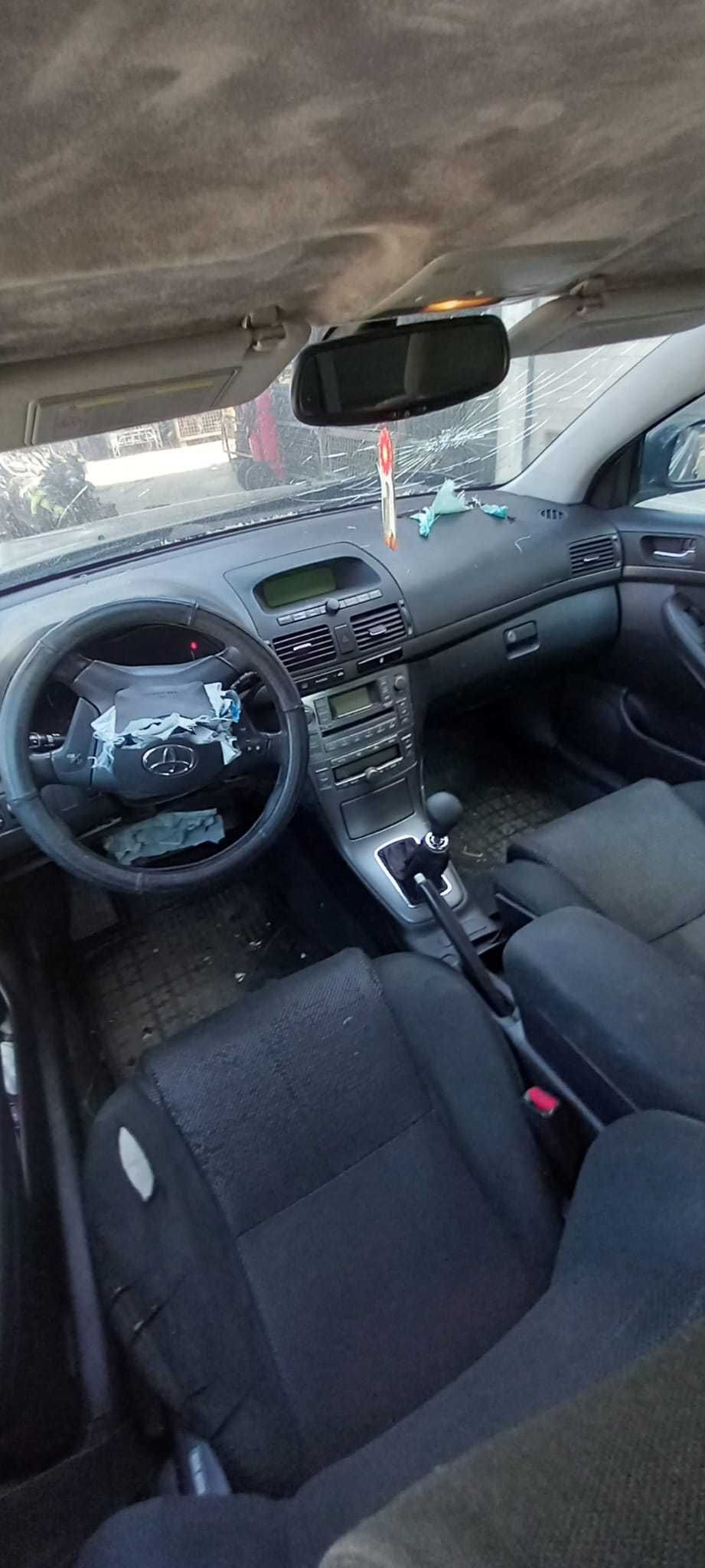 Toyota AVENSIS AN 2005 cod motor 1zzfe Dezmembrez/Dezmembram