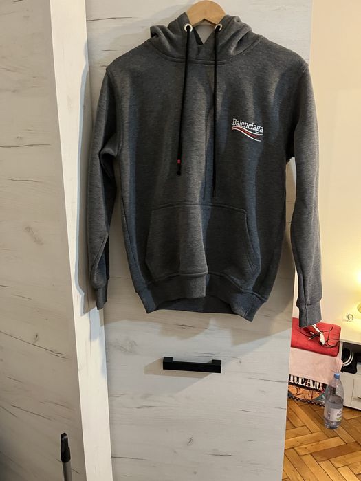 Hanorac cu gluga barbati marimea S Balenciaga in stare perfecta