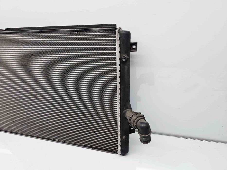 Radiator apa  Skoda Octavia 2 (1Z3) [Fabr 2004-2013] 1K0121251DD 1.6 T