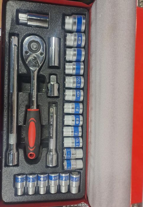 Комплект торцови ключове 24 части 1/2"