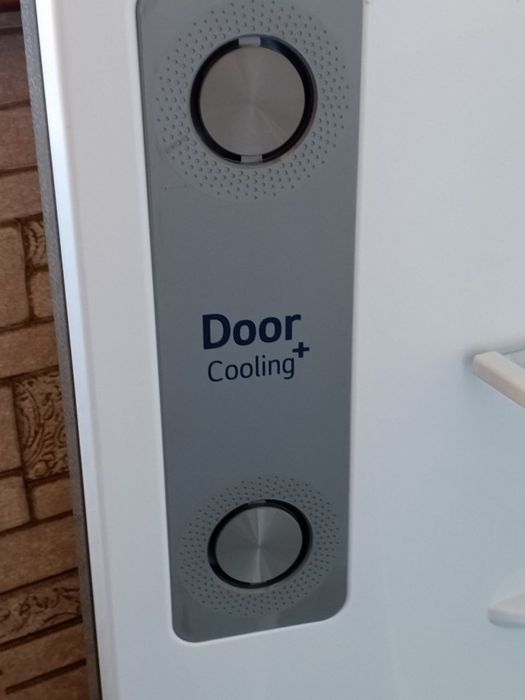 Адрес Город Навоий. Холодильник LG, как новый — использовался 1 месяц