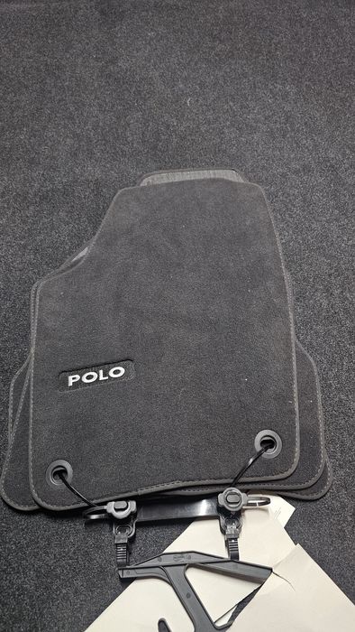 Covorase noi originale Volkswagen Polo 9N 2002 -> 2010

Cod Oe: 6Q