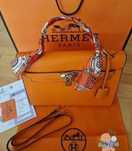 Set dama model Kelly Orange Medium+esarfa,saculet, etichetă incluse