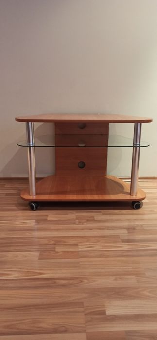 Шкаф за телевизор