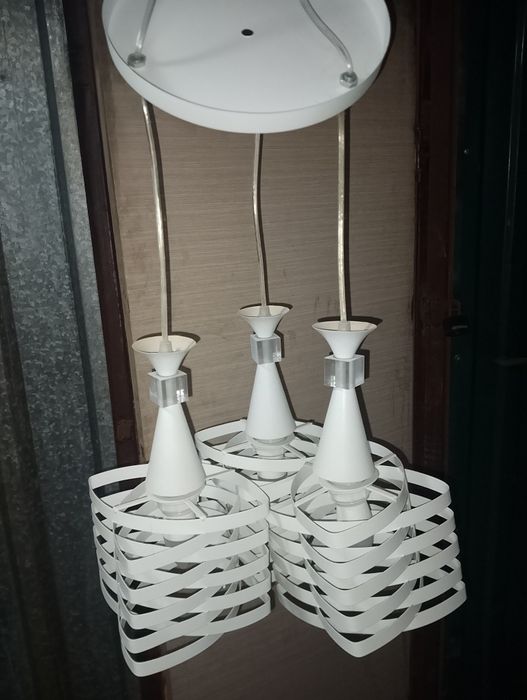 Продается люстра