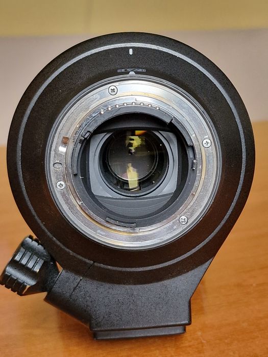Teleobiectiv Tamron 150-600 mm montură Nikon F