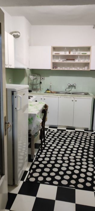 Дава се под наем  в Стара Загора, Казански - 35 кв.м за 153 € - Снимка #2