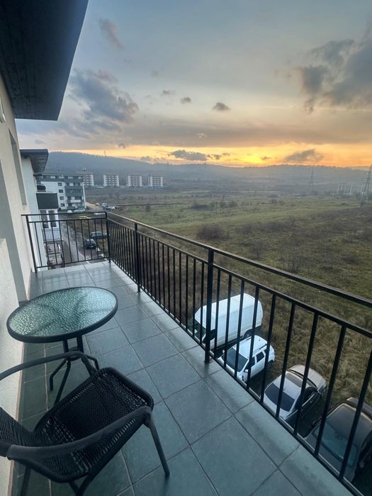 Vand apartament la cheie finisat modern zona linistita