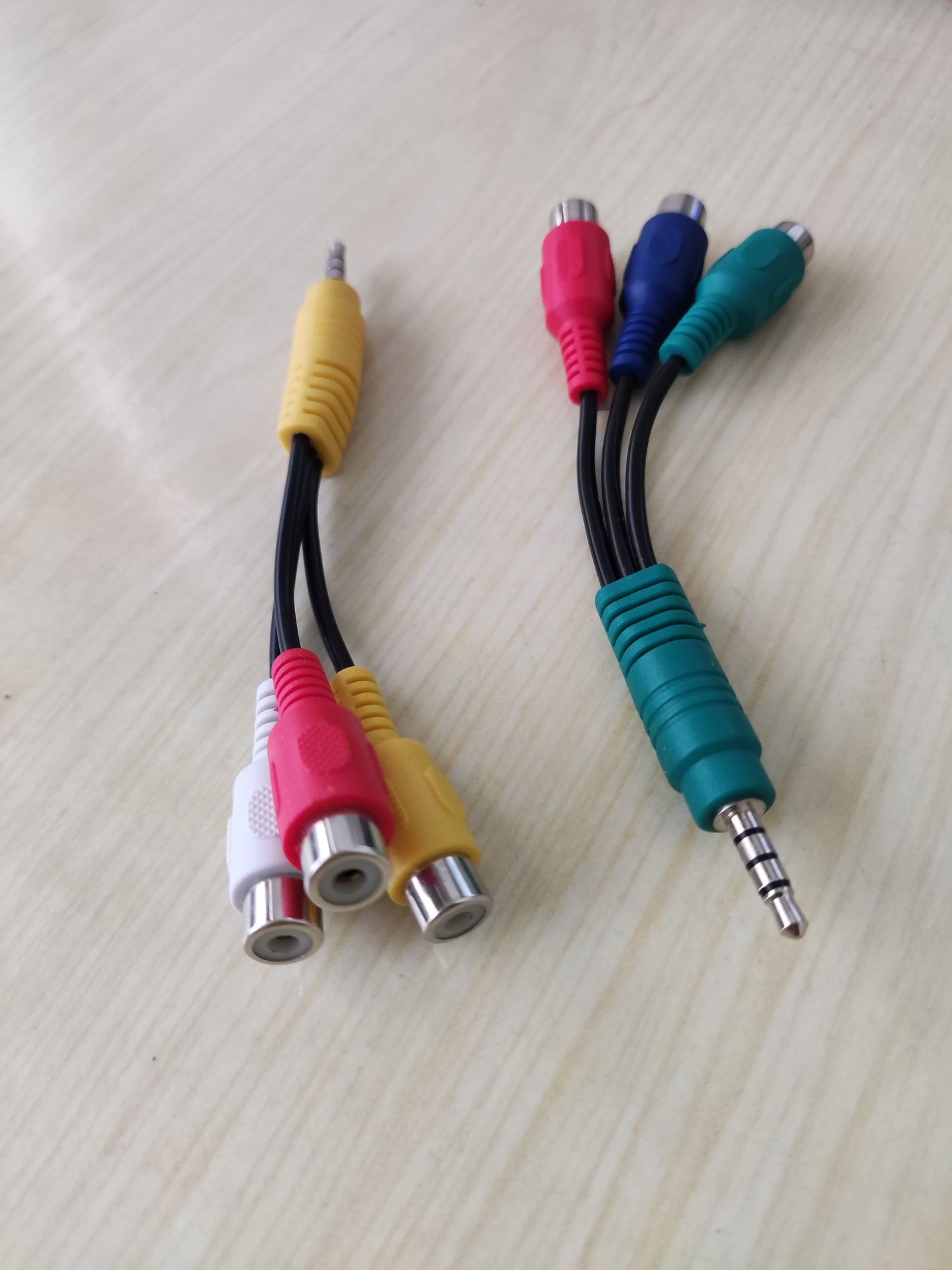 Переходник Jack 3.5 (4-pin) ― 3 RCA