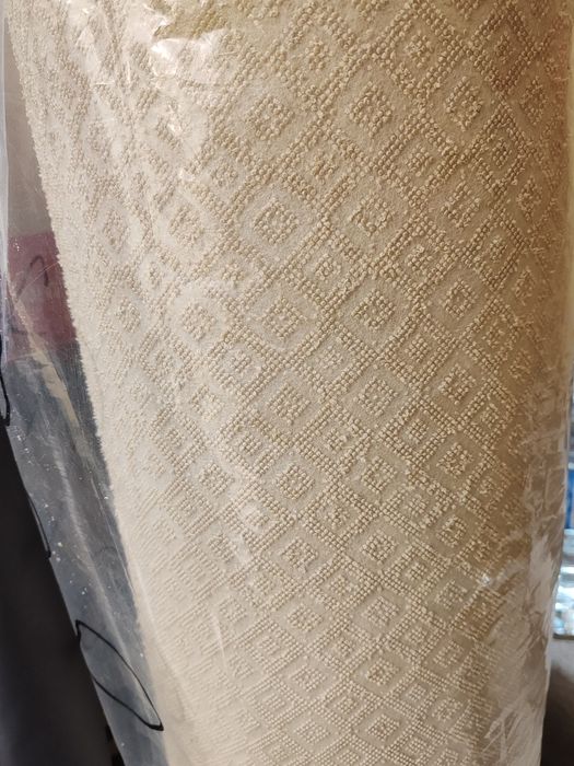 Дълга плюшена пътека