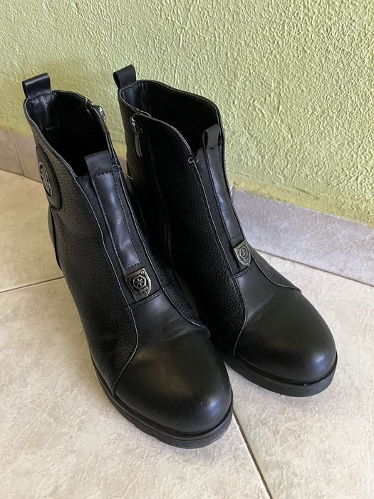 Дамски ежедневни боти, 40 номер