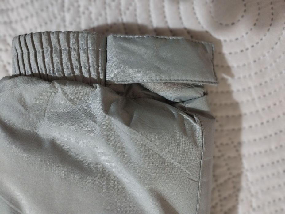 Зимно яке ватирано,в много добро състояние.