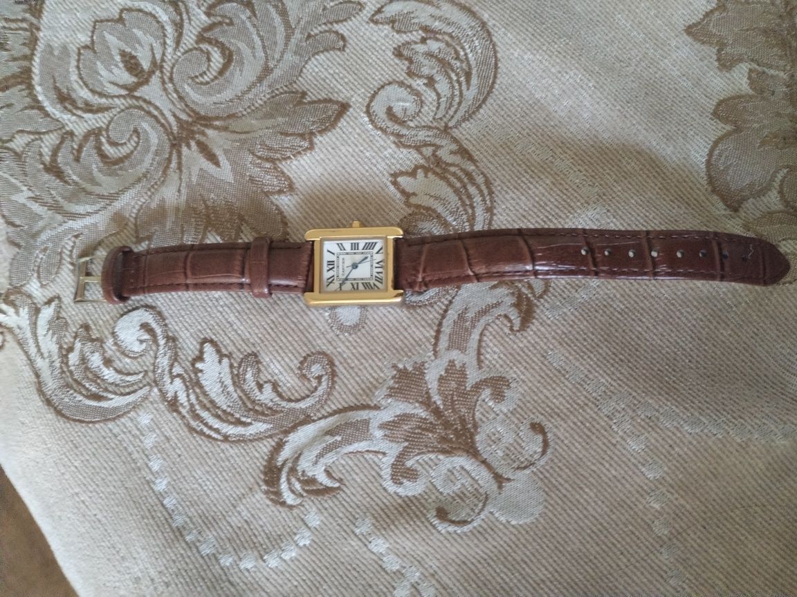 Часы Cartier унисекс