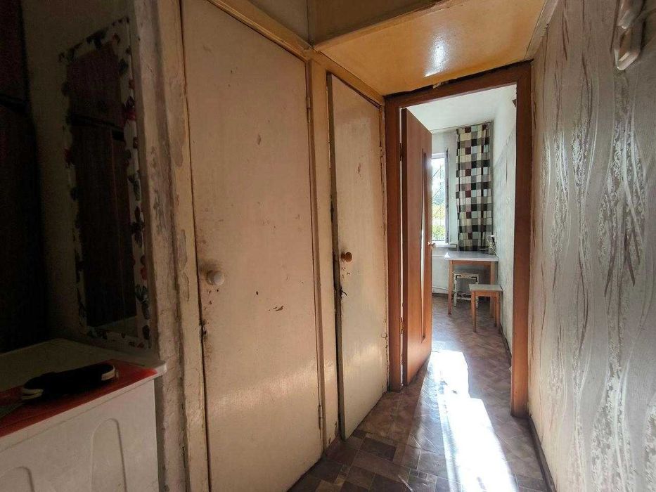 Продается 1-комнатная кв в районе центрального стадион