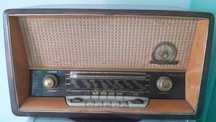 Vand radio vechi marca  Planet