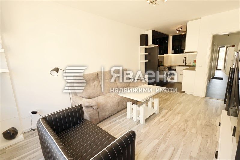 Продава се Тристаен апартамент в София, Лозенец - 100 кв.м за 3700 €/кв.м - Снимка #3