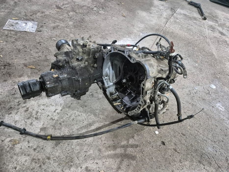 Оригинальные запчасти на Тойота Раф 4