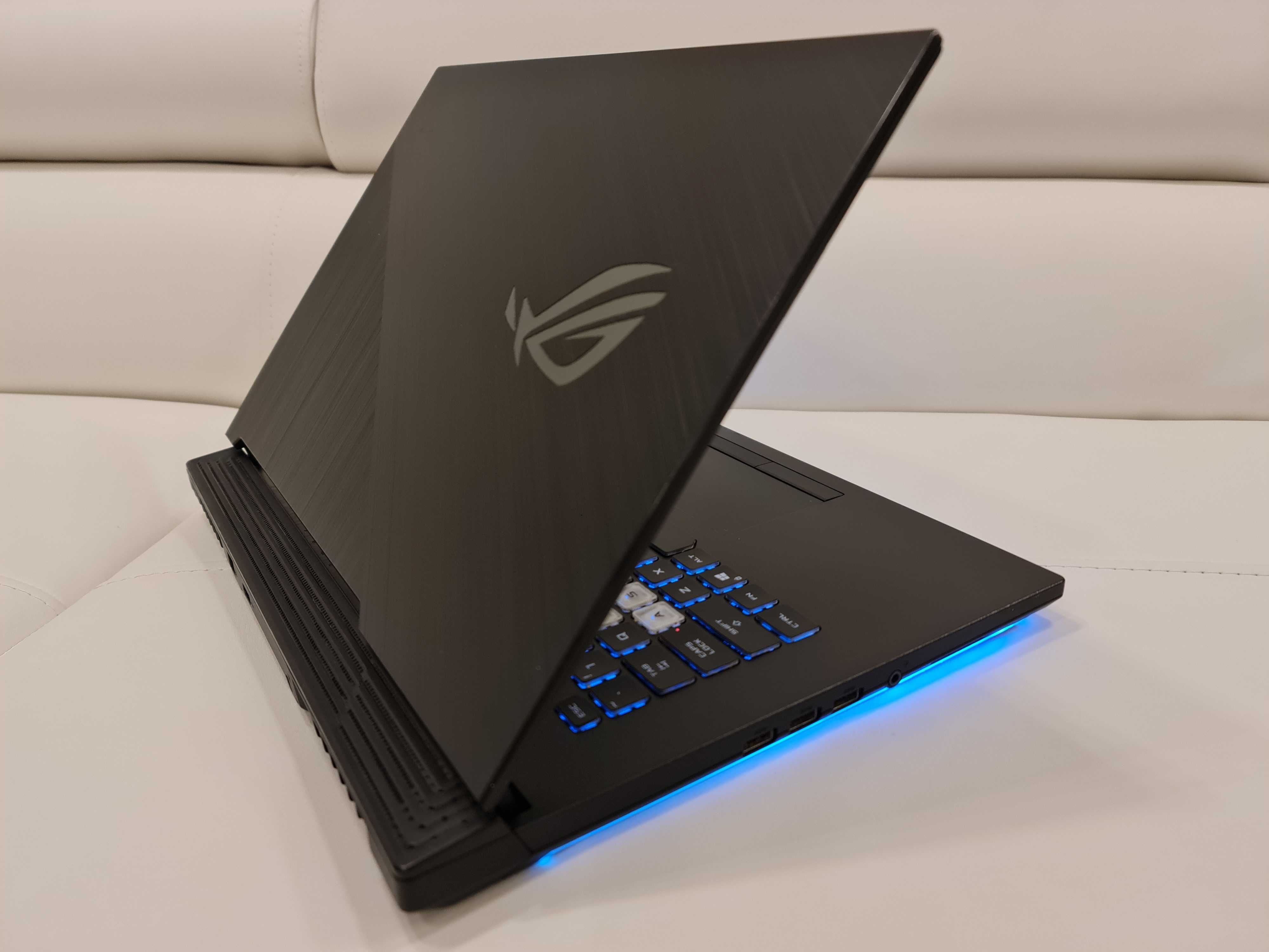 Laptop gaming Asus Strix nou, intel core i7 9750H ,video GTX 1650