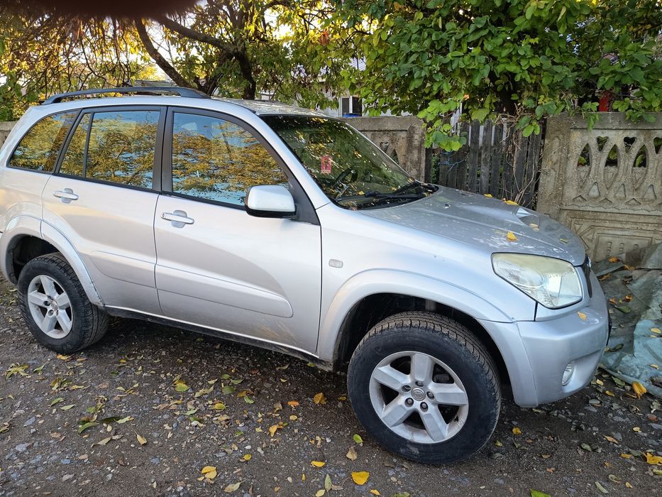 Vând Toyota RAV4 sau schimb cu Logan