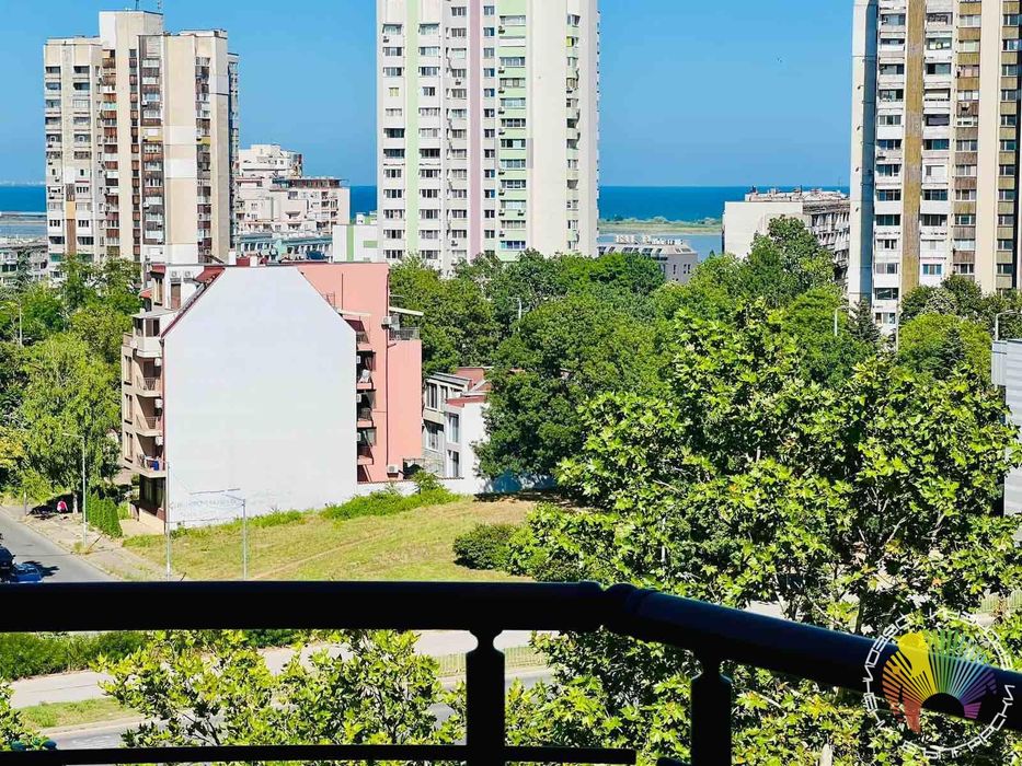 Дава се под наем Двустаен апартамент в Бургас, Славейков - 60 кв.м за 561 € - Снимка #4