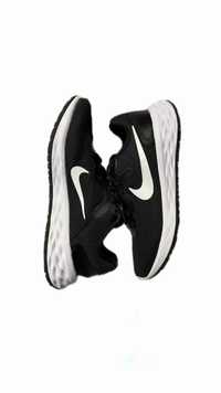 Adidași de alergat Nike Revolution 6!