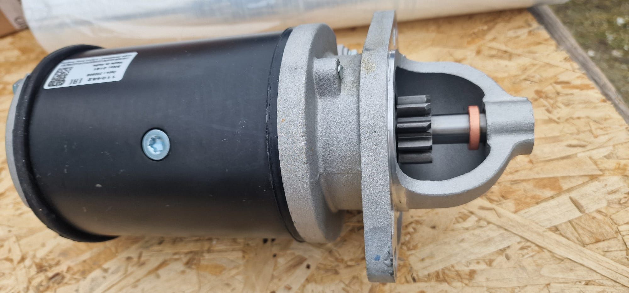 Electromotor tractor ford 2000 3000 4000  5000 nou import UK 10 dinti
