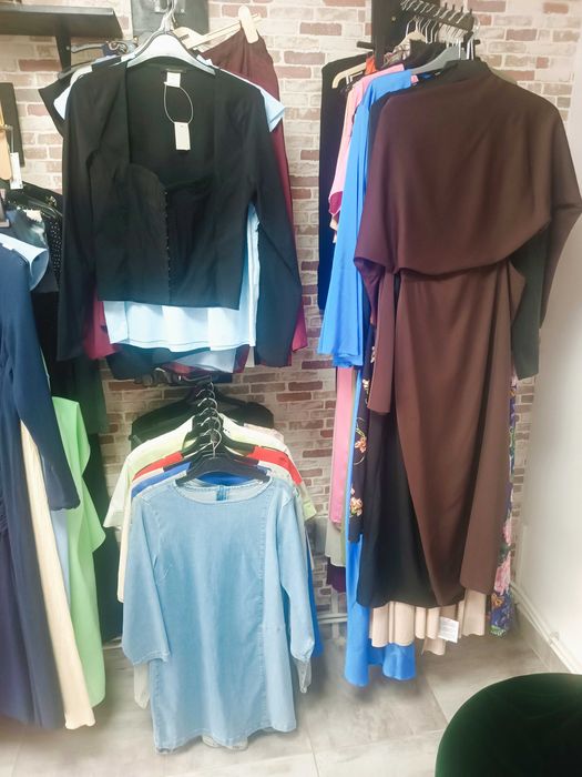 Loturi de haine pentru magazin outlet