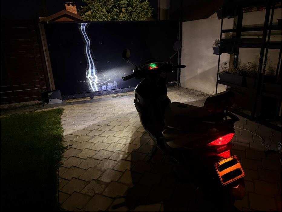 Vand scuter electric