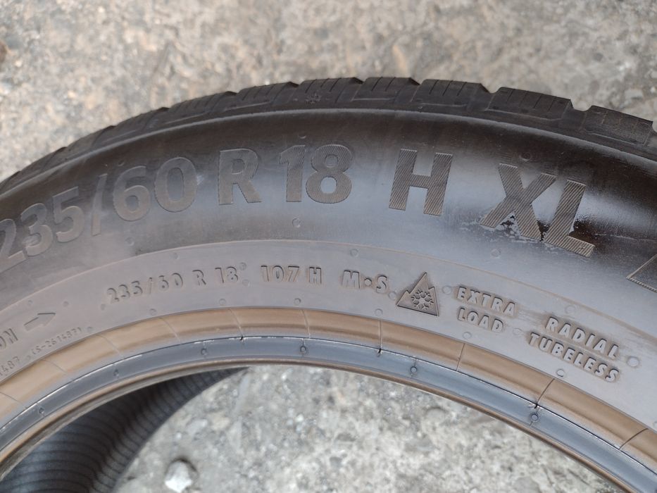 Перфектни 4бр.235/60/18 Continental TS870P dot2321