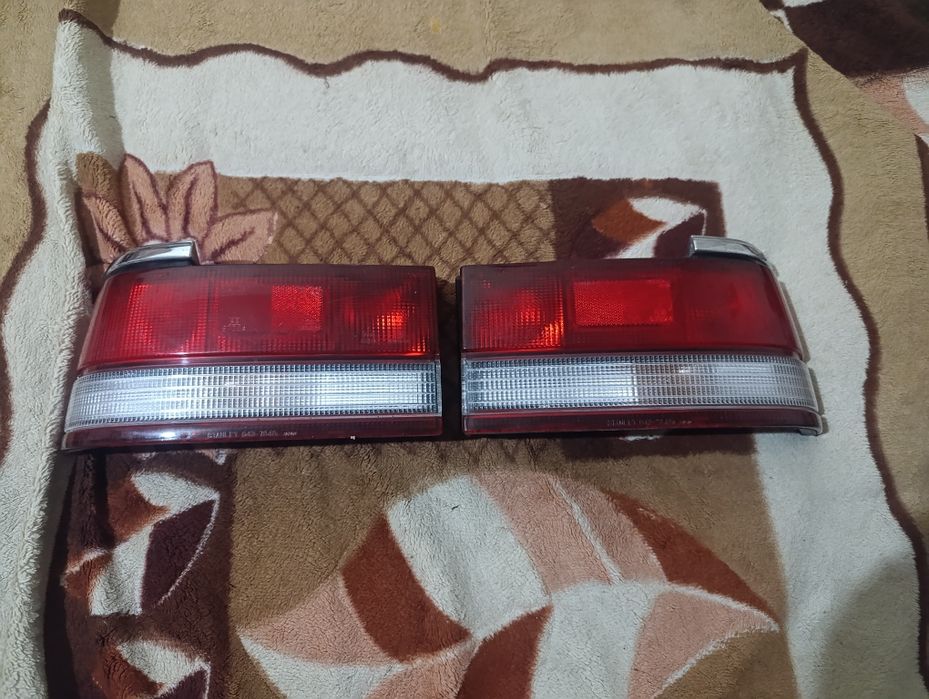 Фары задние на Мазда 626 седан