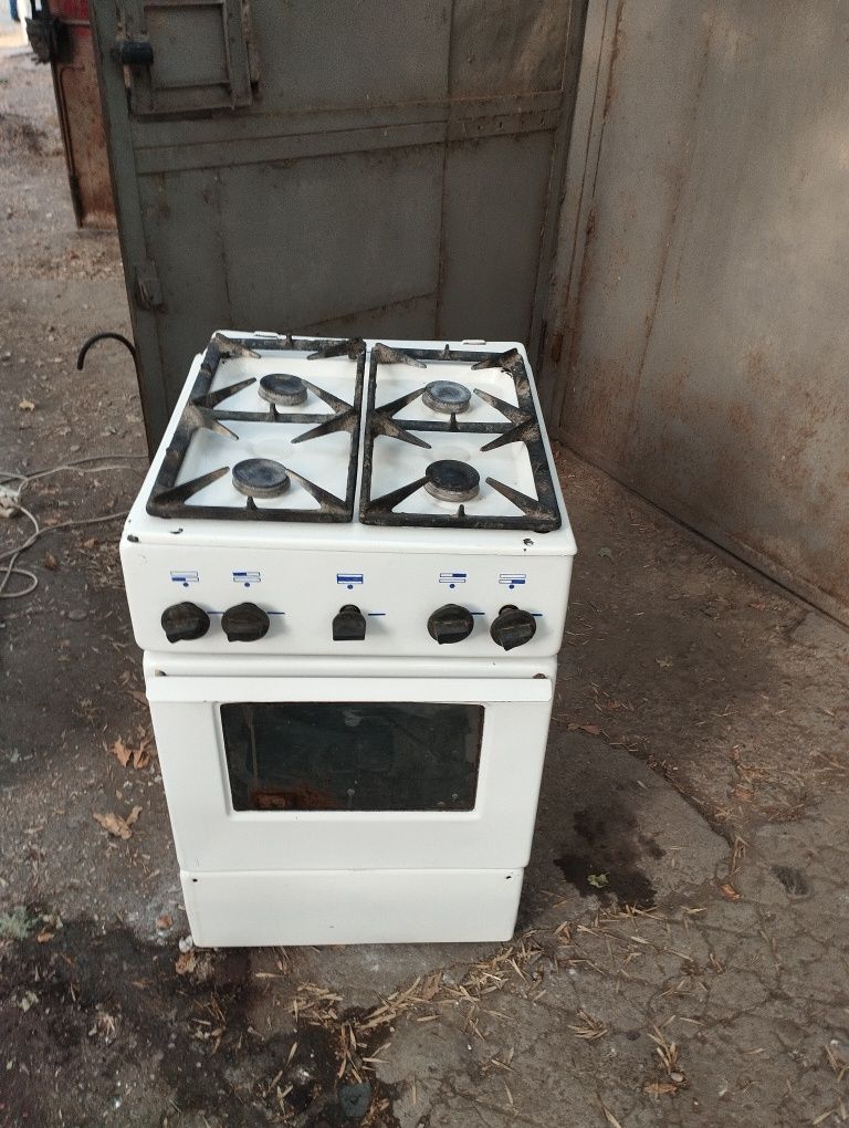 Gaz plita sotiladi