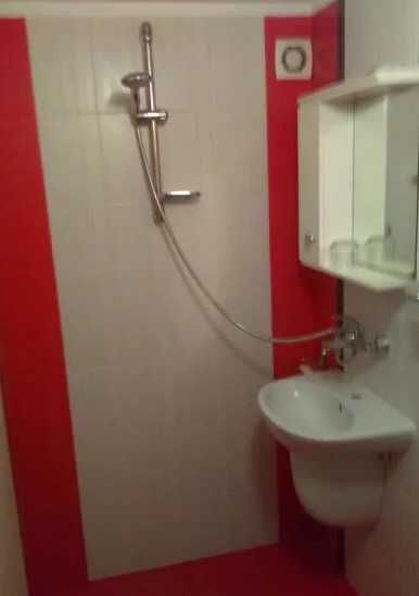 Дава се под наем Тристаен апартамент в Пловдив, Остромила - 90 кв.м за 433.5 € - Снимка #2