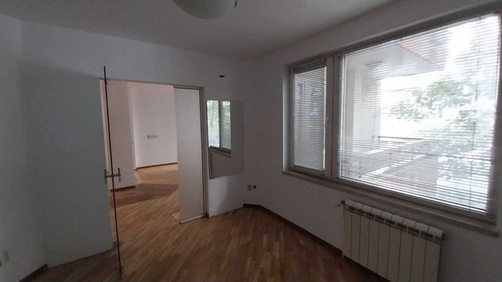 Дава се под наем Двустаен апартамент в София, Център - 70 кв.м за 600 € - Снимка #2