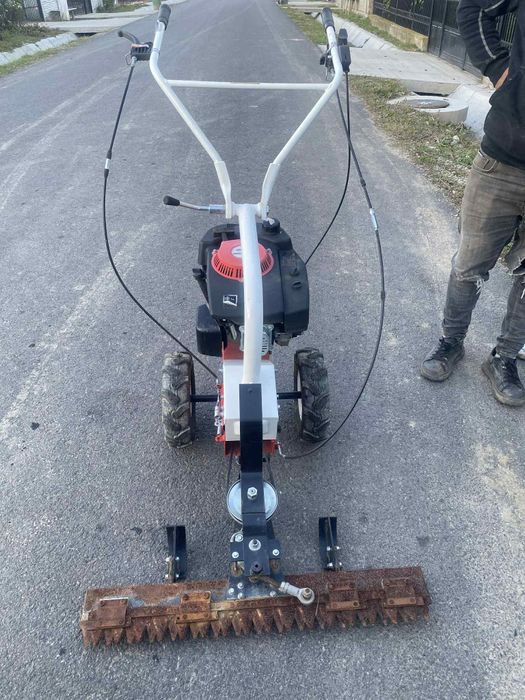 Vand motocultor în stare foarte buna