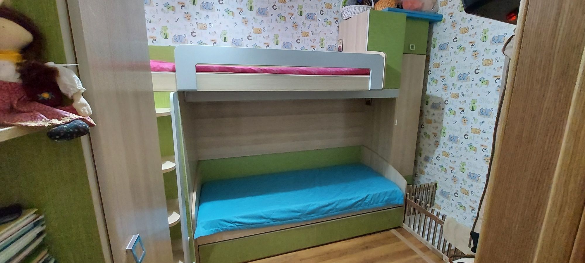Детская мебель (кровать двух ярусная)