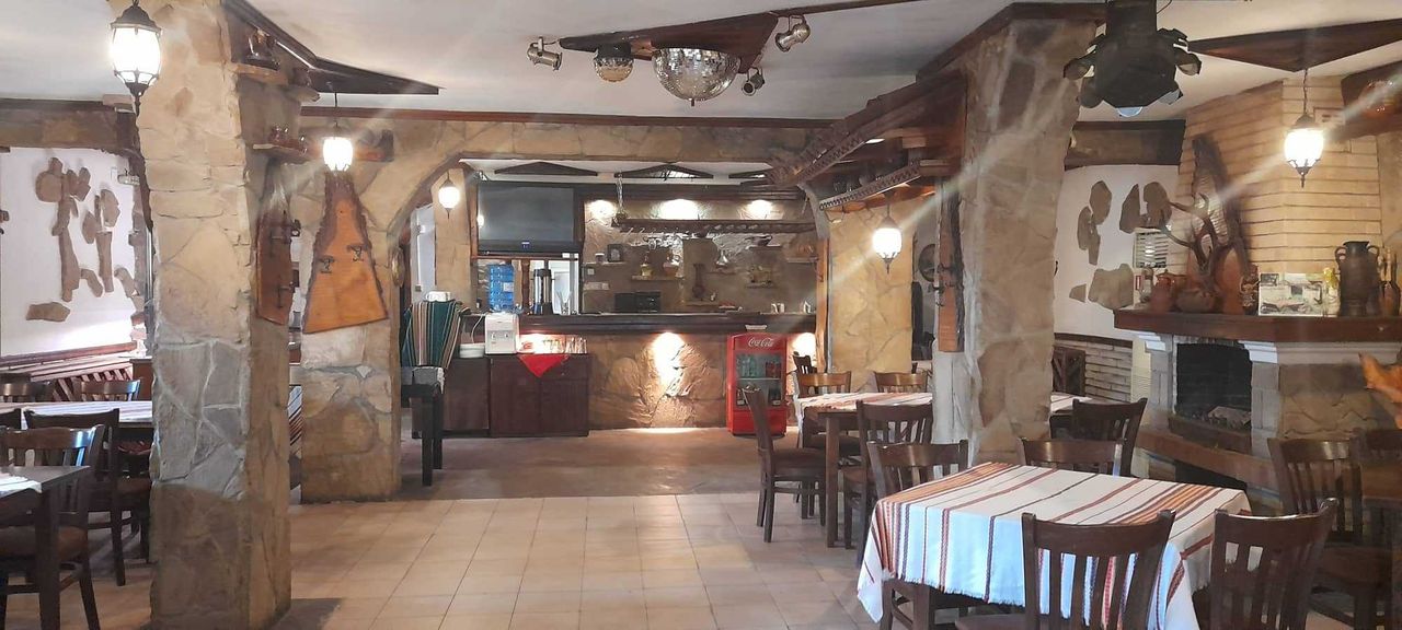 Продава се Хотел в Каварна - 1200 кв.м за 625 €/кв.м - Снимка #15