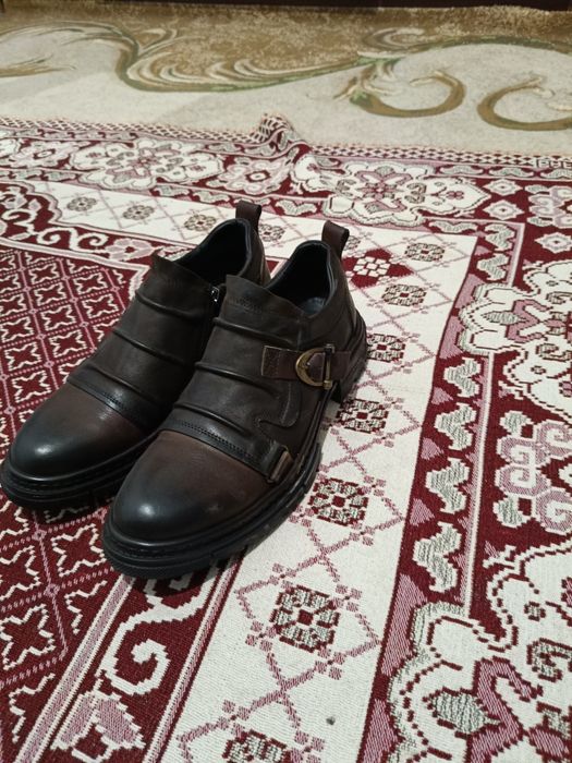 Ботинки 41 размер новый..