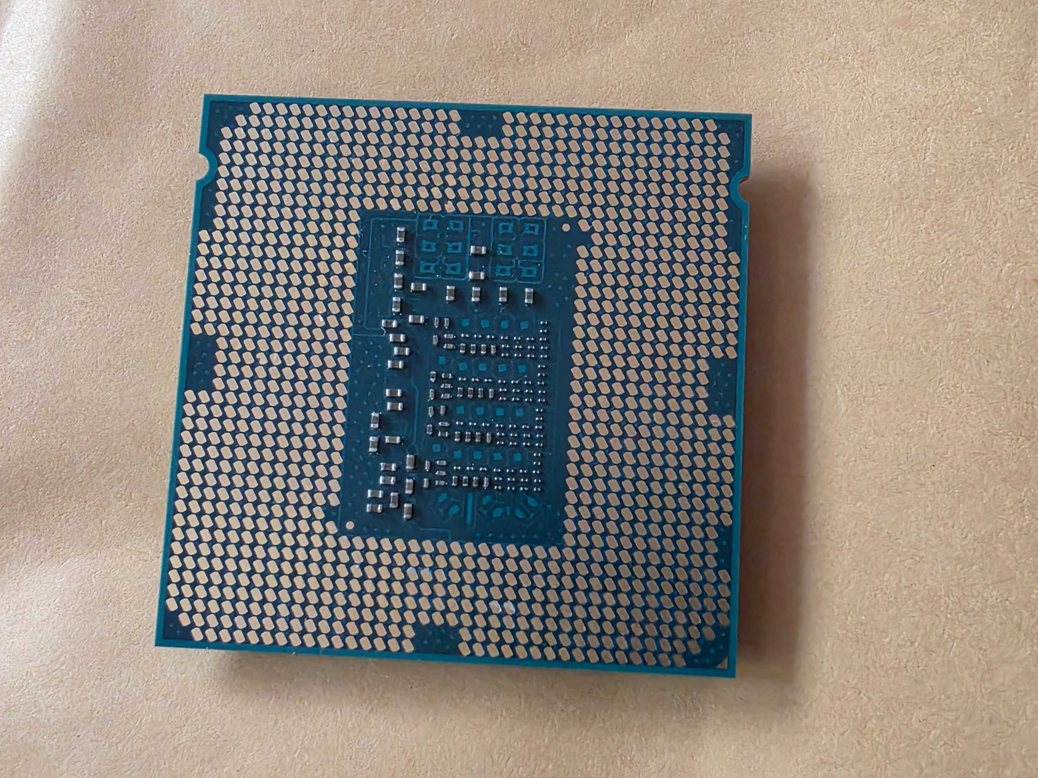 Intel Core i7-4790 4 nuclee / 8 fire, 8MB cache, socket LGA1150