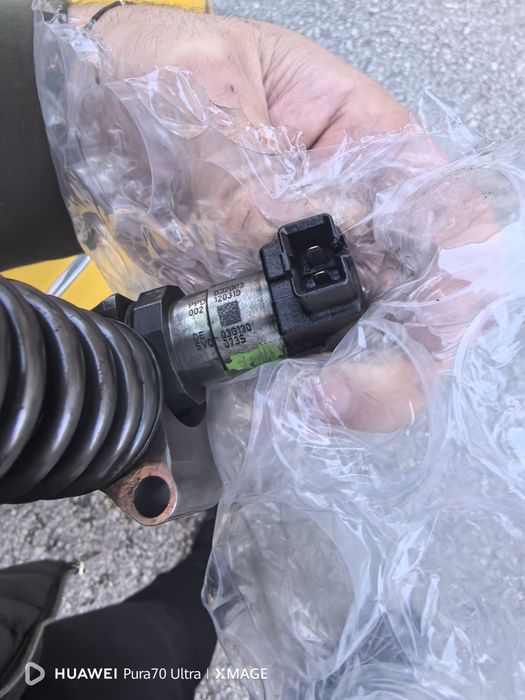 Дюза дизел Simens 03G 130 073 S
 Свалени са от работешта кола