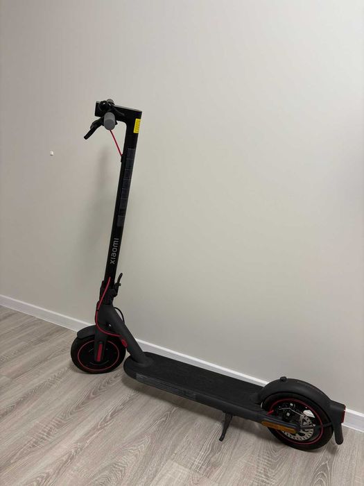 Електрическа тротинетка Xiaomi Electric Scooter 4 Pro