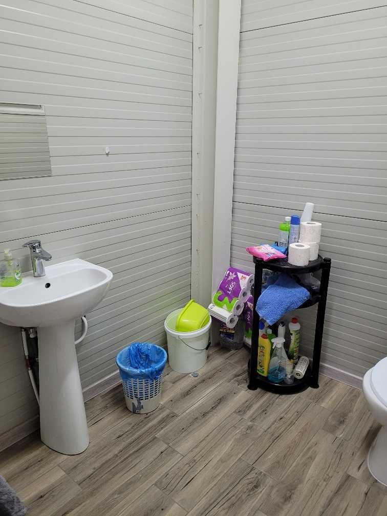 Hala 250m2 si 580m2 cu Birouri linga Sos. Borsului