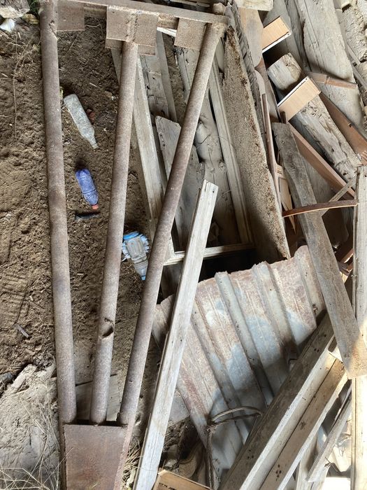 продаю дверь и прицеп